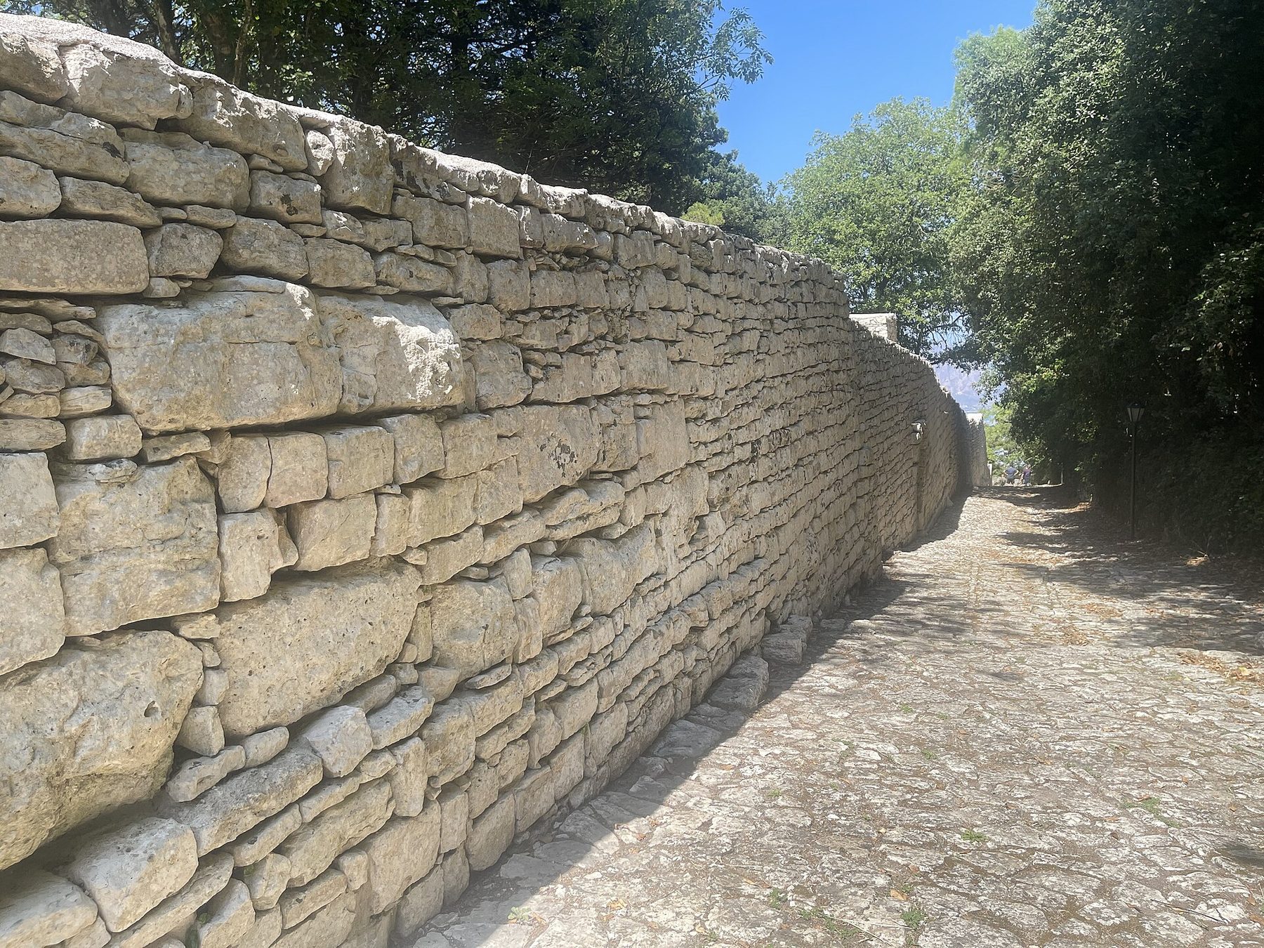 Die elymisch-punischen Stadtmauern von Erice am östlichen Rand der Stadt.
